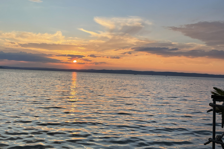 Átmenetileg enyhül a kánikula a hévégére