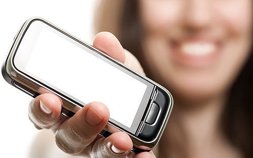 Mobilon, email-ben sem bombázhatnak kampányhirdetéssel