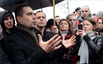 Vona Londonban: a Jobbik programja a megélhetés, a rend és az elszámoltatás