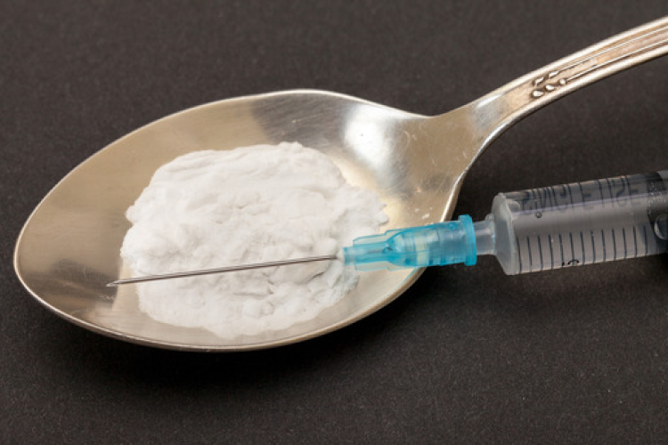 Évente mintegy 65 tonna heroin érkezik az EU-ba a Balkánon keresztül