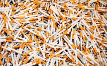 Európa legnagyobb illegális cigarettagyára bukott meg Vecsésen