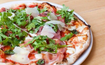Otthon is könnyen elkészíthető olaszos pizza recept