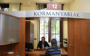 Július 1-jén zárva lesznek a kormányablakok