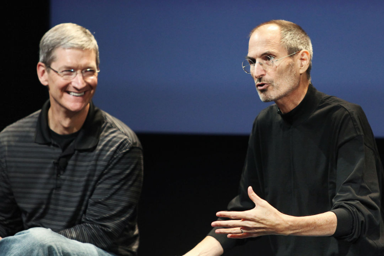 A haldokló Steve Jobs nem engedte, hogy Tim Cook a májdonora legyen
