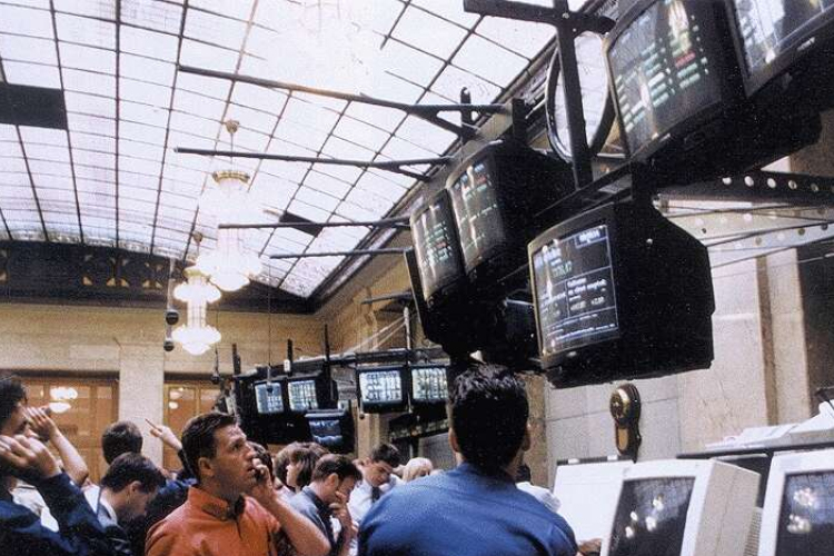 BÉT - Emelkedést várnak az elemzők