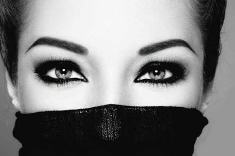 Így készítsd el a tökéletes szemöldököt!