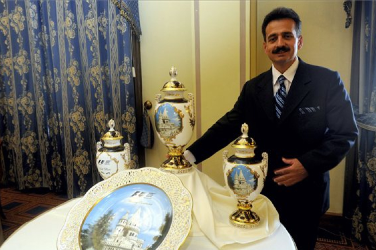 Ismét Herendi Porcelánt kapnak a Magyar Nagydíj dobogósai
