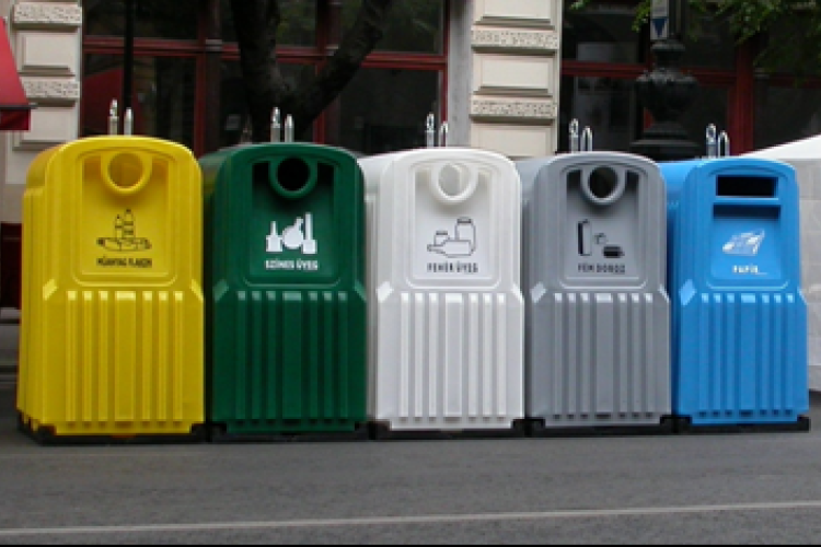 Visszavigyük a palackot, vagy a konténerbe?