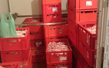 Három és fél tonna húst foglaltak le egy fővárosi nagykereskedésben