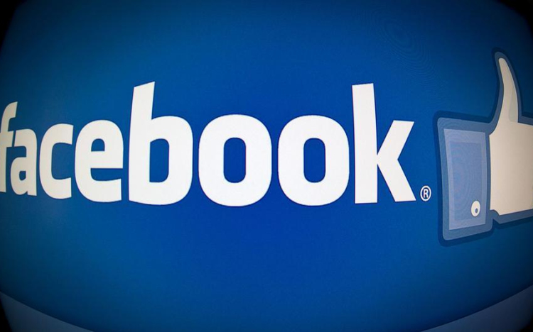 A Facebook mindent tud rólunk
