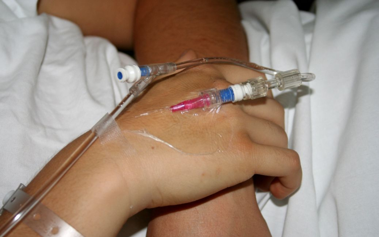 Elfogadta a halálba segítő elaltatás engedélyezéséről szóló törvénytervezetet a francia nemzetgyűlés