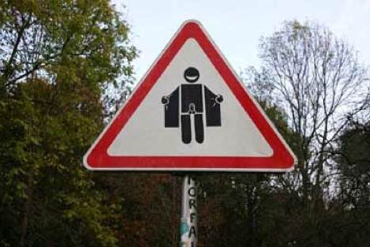 Vádat emelhetnek a várpalotai szatír ellen