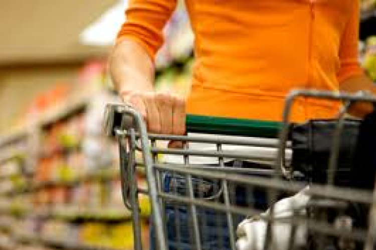 Van hová fejlődni: az eladók fele nem mosolyog, nem köszön és nem segít!