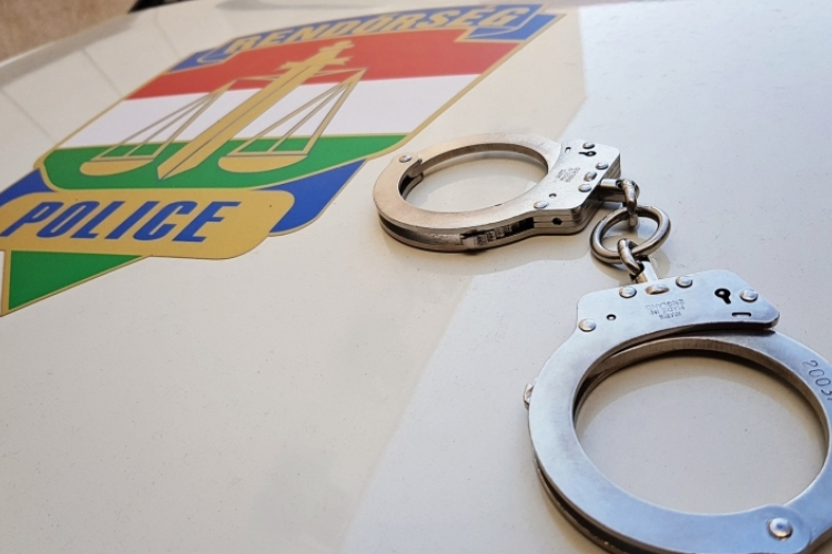 Nevelt lányáról készített pornográf felvételeket