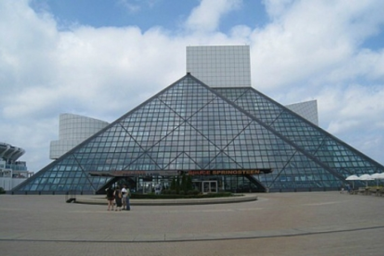 A Kiss és a Nirvana is bekerülhet a Rock and Roll Hírességek Csarnokába