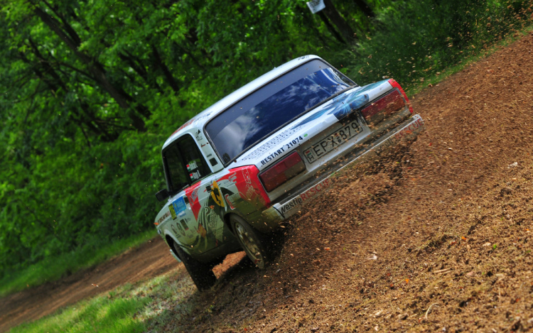 Feladtuk, de nem csüggedünk!