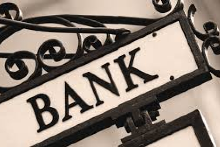 Működésbe lép a lakossági hitelfék és jön a 'rossz bank'