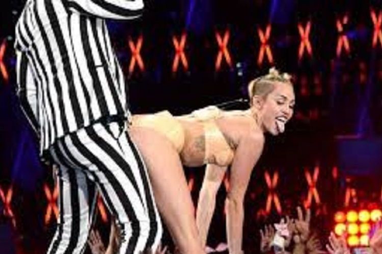 Kitiltották Miley Cyrust a Dominikai Köztársaságból