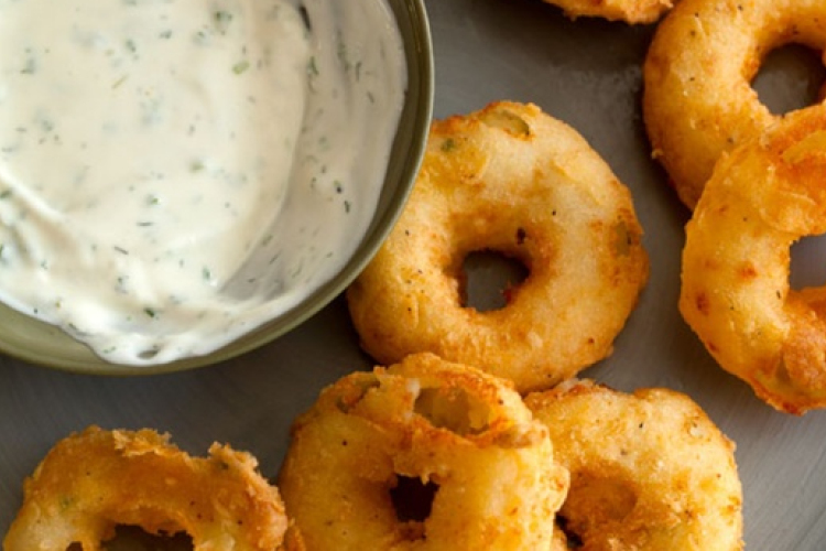 Sokmagvas krumplifánk zöldfűszeres mártogatóssal