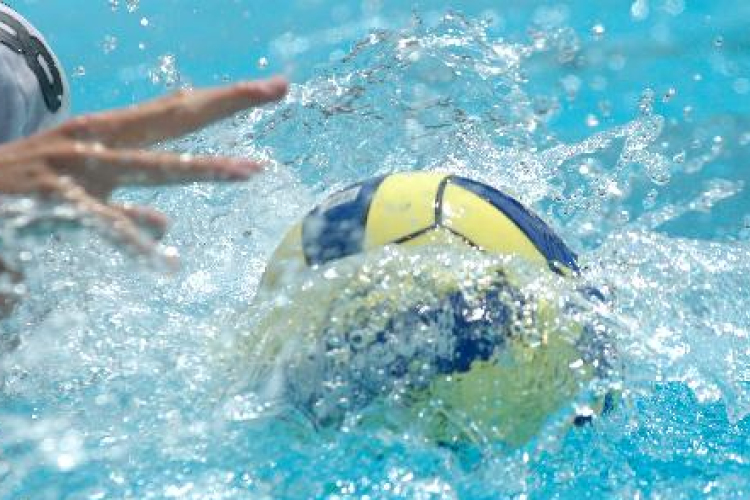 Női vízilabda világliga - Kilenc góllal kéne verni a görögöket