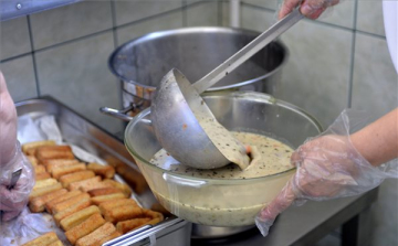 Júniustól vadhús is lesz a menzákon